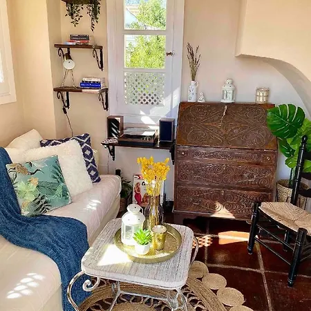 Charming Tower House With Amazing Sea Views Holiday home *